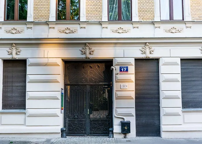 Beier - New Center Of